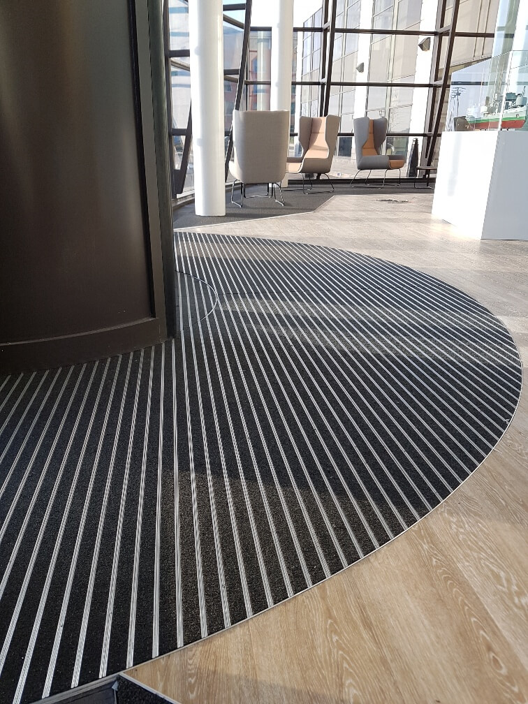 Cool Curves at Princess Dock